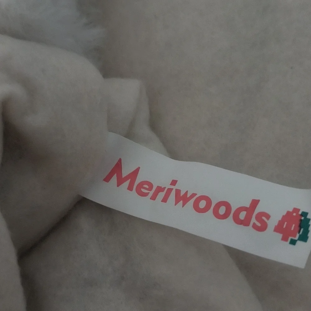 [5 x $20] New  Pair Holiday Silver White Stockings - Picture 4 of 5